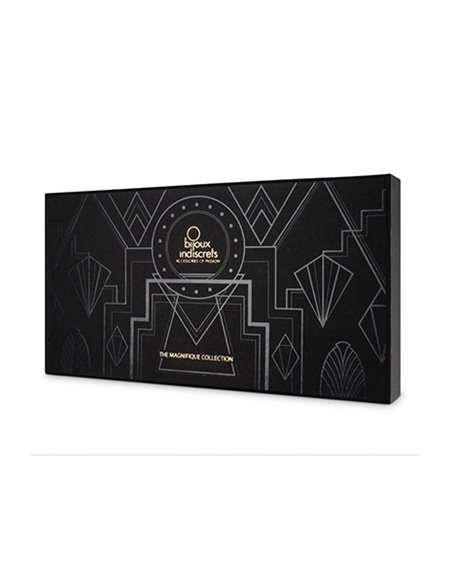 Collier en chainettes métalliques argentées